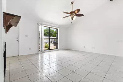 9704 Shalimar Court, Tampa, FL 33615 - Photo 11