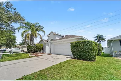 22901 Hawk Hill Loop, Land O Lakes, FL 34639 - Photo 3