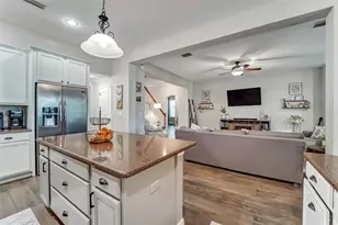 7136 Derwent Glen Cir, Land O Lakes, FL 34637 - Photo 9