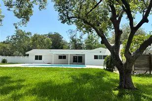 1646 Robin Hood Ln, Clearwater, FL 33764 - Photo 39