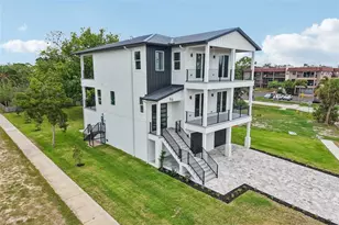 96 Shore Dr, Tarpon Springs, FL 34689 - Photo 7