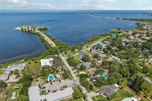 96 Shore Dr, Tarpon Springs, FL 34689 - Photo 77