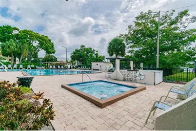 5660 80th Street N #D205, Saint Petersburg, FL 33709 - Photo 7