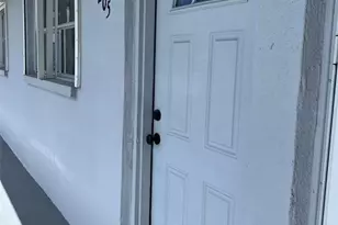 5660 80th St N, Saint Petersburg, FL 33709 - Photo 3