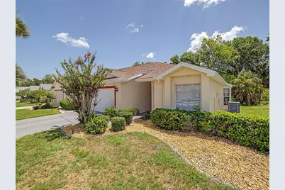 2005 Gardenia Landings Lane, Sun City Center, FL 33573 - Photo 3