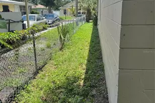 2609 E Emma St, Tampa, FL 33610 - Photo 5