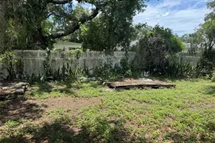 2609 E Emma St, Tampa, FL 33610 - Photo 3