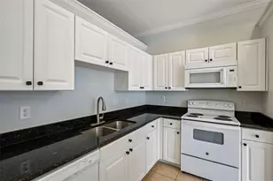 2510 Butterfly Landing Dr, Land O Lakes, FL 34638 - Photo 9