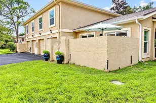 11861 Raintree Dr, Tampa, FL 33617 - Photo 27