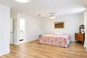 11861 Raintree Dr, Tampa, FL 33617 - Photo 19