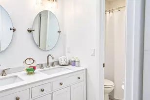 11861 Raintree Dr, Tampa, FL 33617 - Photo 21