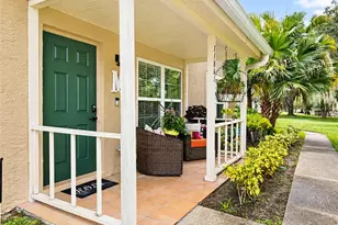 11861 Raintree Dr, Tampa, FL 33617 - Photo 3