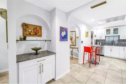 1 Beach Drive SE #1907, Saint Petersburg, FL 33701 - Photo 9