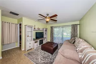 2117 Lakewood Club Dr S, Saint Petersburg, FL 33712 - Photo 5
