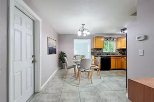 4925 Beacon Hill Dr, New Port Richey, FL 34652 - Photo 19