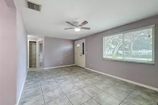 4925 Beacon Hill Dr, New Port Richey, FL 34652 - Photo 15