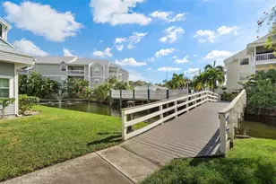 6931 Stonesthrow Cir N, Saint Petersburg, FL 33710 - Photo 13