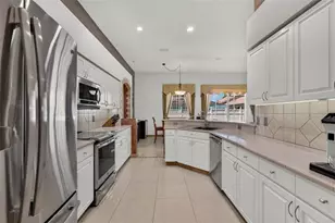 30524 Lanesborough Cir, Wesley Chapel, FL 33543 - Photo 17