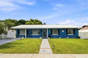 1206 Tulipwood Dr, Seffner, FL 33584 - Photo 3