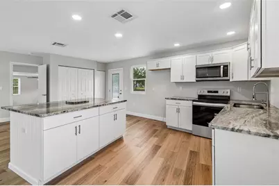 7745 Westmoreland Drive, Sarasota, FL 34243 - Photo 25