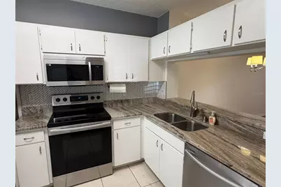 6211 Bayside Key Drive, Tampa, FL 33615 - Photo 3