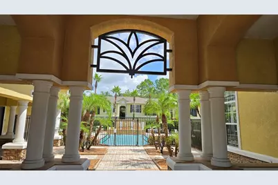 10021 Courtney Palms Boulevard #303, Tampa, FL 33619 - Photo 3