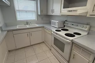 7701 Starkey Rd, Seminole, FL 33777 - Photo 3