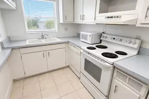 7701 Starkey Rd, Seminole, FL 33777 - Photo 7