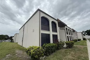 7701 Starkey Rd, Seminole, FL 33777 - Photo 1