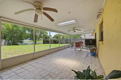 15806 Pennington Road, Tampa, FL 33624 - Photo 5