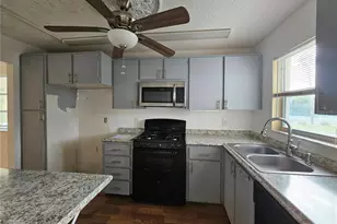 2850 59th Street S, Saint Petersburg, FL 33707 - Photo 7