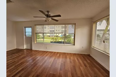 2850 59th Street S #115, Saint Petersburg, FL 33707 - Photo 5