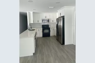 5008 Parade Street, Tampa, FL 33617 - Photo 3