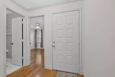 3812 N Oak Drive #M32, Tampa, FL 33611 - Photo 3