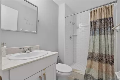 3812 N Oak Drive #M32, Tampa, FL 33611 - Photo 21