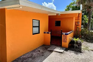 1315 24th St W, Bradenton, FL 34205 - Photo 5