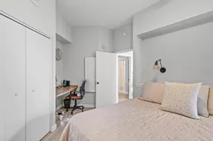 100 4th Ave S, Saint Petersburg, FL 33701 - Photo 19