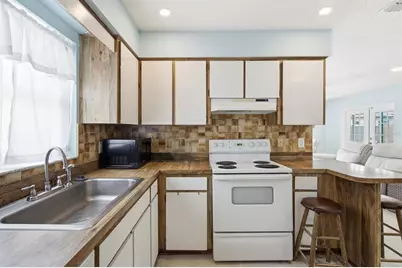 3047 Cascade Drive, Clearwater, FL 33761 - Photo 15
