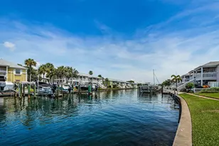 5215 Coquina Key Dr SE, Saint Petersburg, FL 33705 - Photo 7