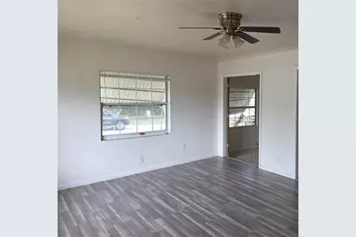 1800 22nd Avenue S, Saint Petersburg, FL 33712 - Photo 3