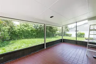 902 Shangri La Dr, Seffner, FL 33584 - Photo 25