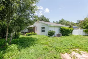902 Shangri La Dr, Seffner, FL 33584 - Photo 27