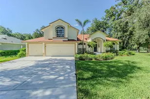 2409 Fox Forest Dr, Lutz, FL 33549 - Photo 3