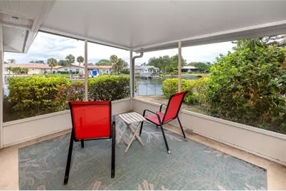 2096 Massachusetts Avenue NE, Saint Petersburg, FL 33703 - Photo 33