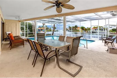 2096 Massachusetts Avenue NE, Saint Petersburg, FL 33703 - Photo 23