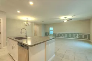 7217 Ronnie Gardens Ct, Tampa, FL 33619 - Photo 9
