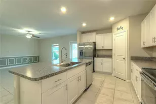 7217 Ronnie Gardens Ct, Tampa, FL 33619 - Photo 5