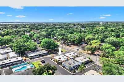 325 Sky Loch Drive W, Dunedin, FL 34698 - Photo 37