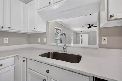 10629 Shady Preserve Drive, Riverview, FL 33579 - Photo 15