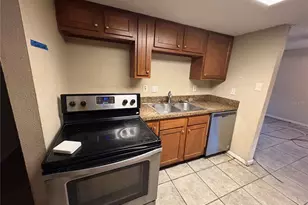 7121 N 50th St, Tampa, FL 33617 - Photo 31